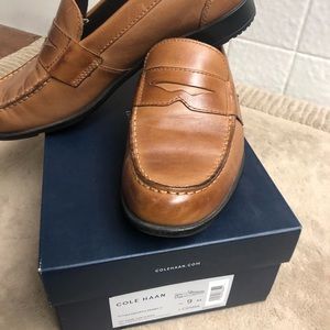 Cole Haan Ellsworth Penny Loafer II size 9
